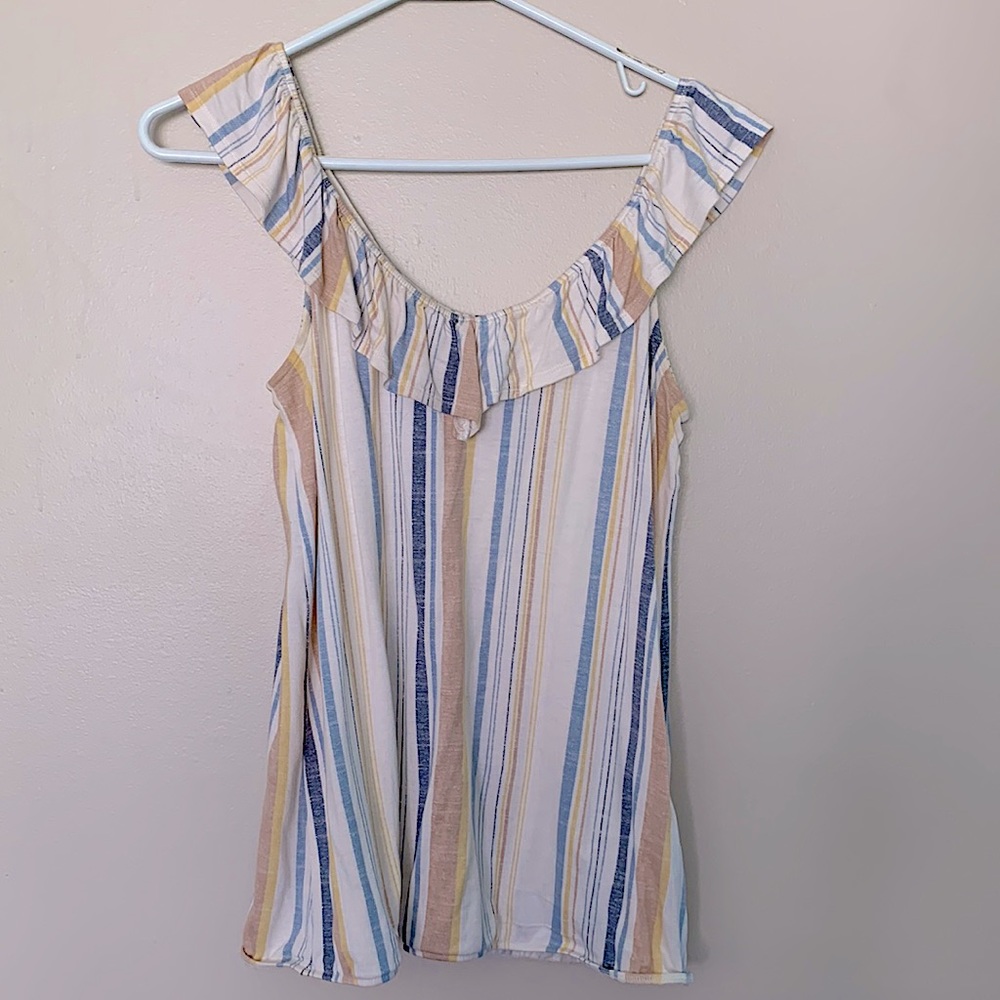 Ruffled tank top